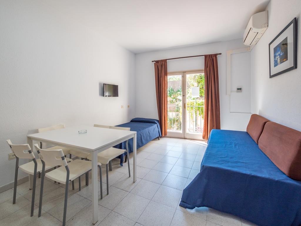 Apartaments Ar Enjoy Monjardi Lloret de Mar Exterior photo
