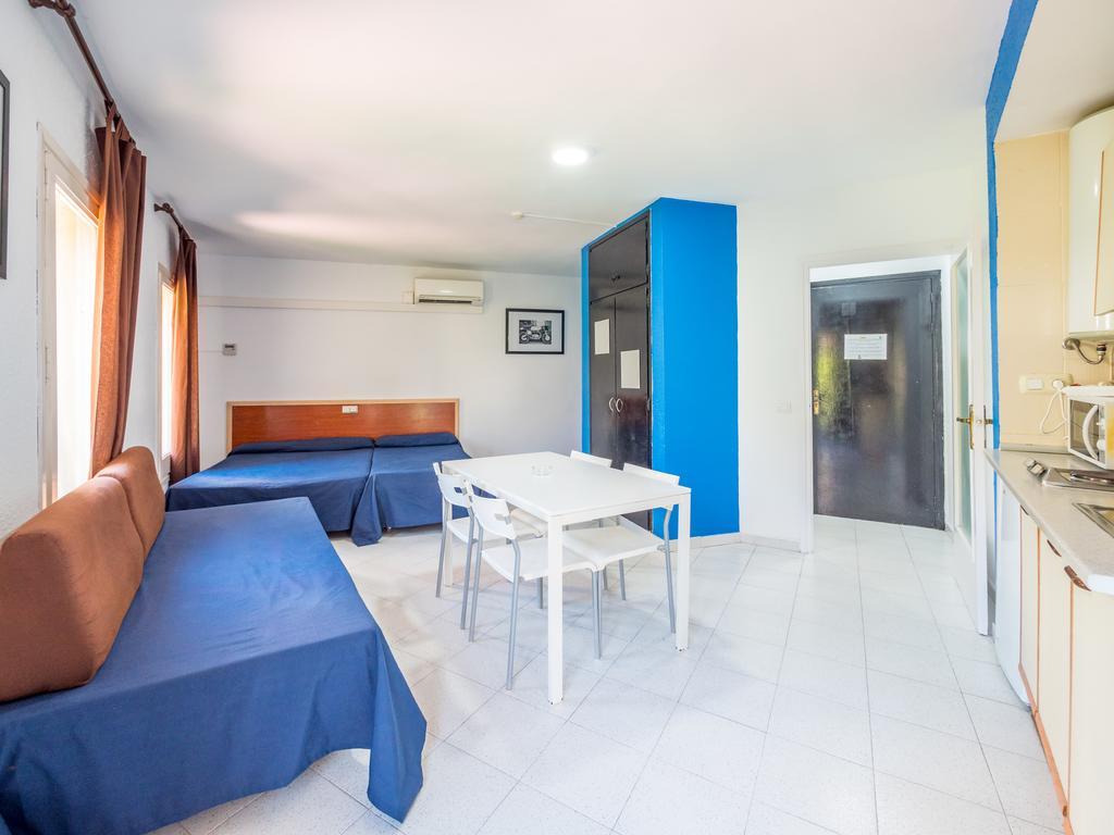 Apartaments Ar Enjoy Monjardi Lloret de Mar Exterior photo