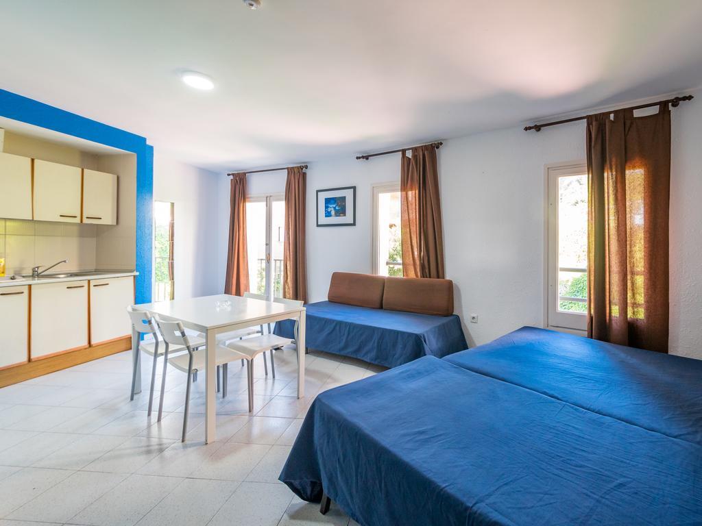 Apartaments Ar Enjoy Monjardi Lloret de Mar Exterior photo