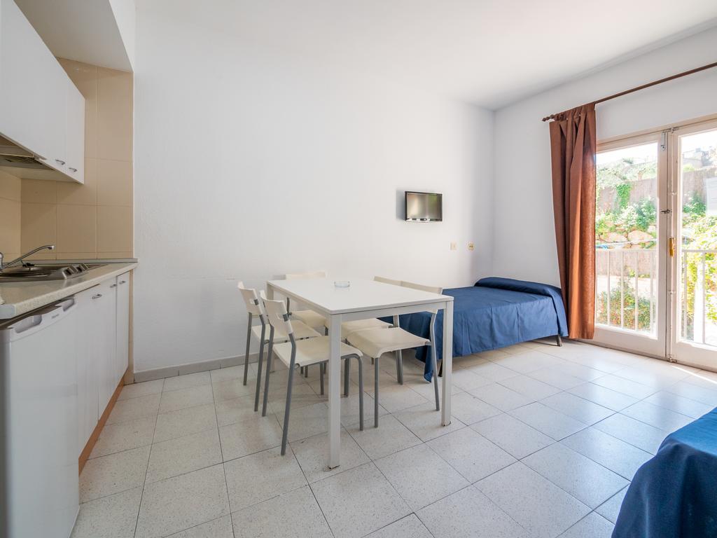 Apartaments Ar Enjoy Monjardi Lloret de Mar Exterior photo