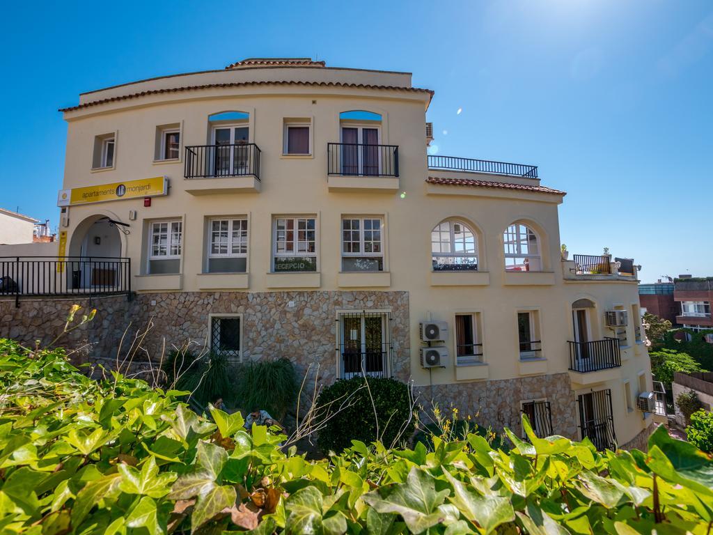Apartaments Ar Enjoy Monjardi Lloret de Mar Exterior photo