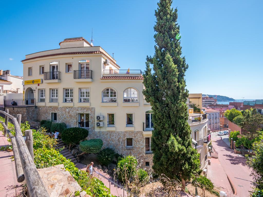 Apartaments Ar Enjoy Monjardi Lloret de Mar Exterior photo